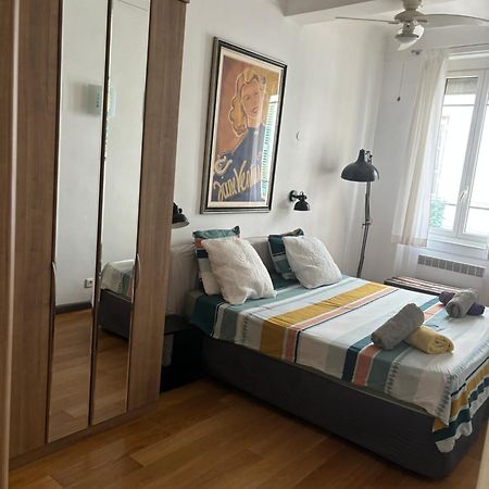 2 Bedroom Funky Apartment In The Heart Of The Old Town Of Antibes Exterior foto