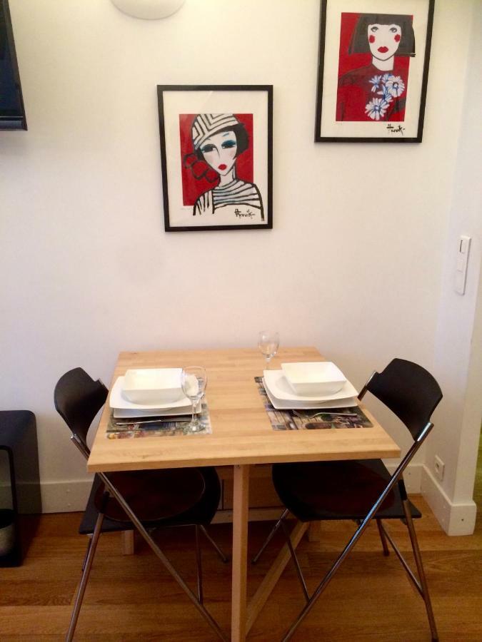 2 Bedroom Funky Apartment In The Heart Of The Old Town Of Antibes Exterior foto